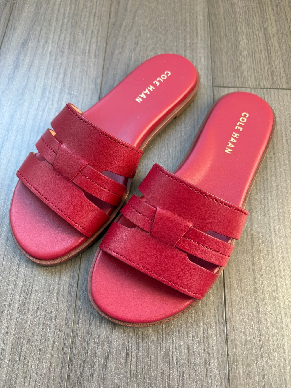 Cole Haan Women's Flynn Slotted Slide (size 5B)